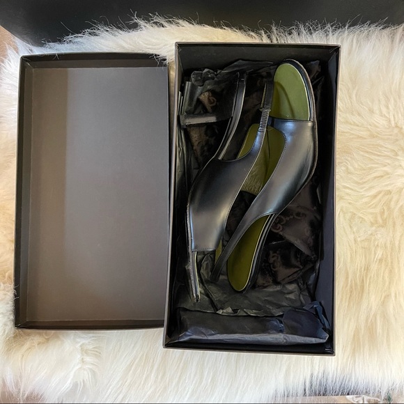 SOLD - GUCCI HEELED SANDALS - Picture 7 of 7